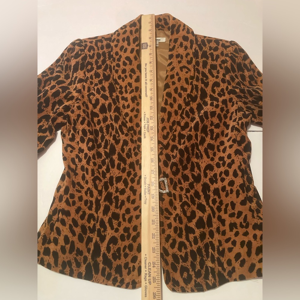 PETER NYGARD Leopard Print Blazer Rhinestone Closure Size 8 Animal Print Jacket - Picture 10 of 11